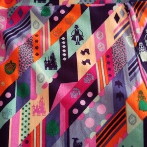 Snowwhite Lularoe OS leggings